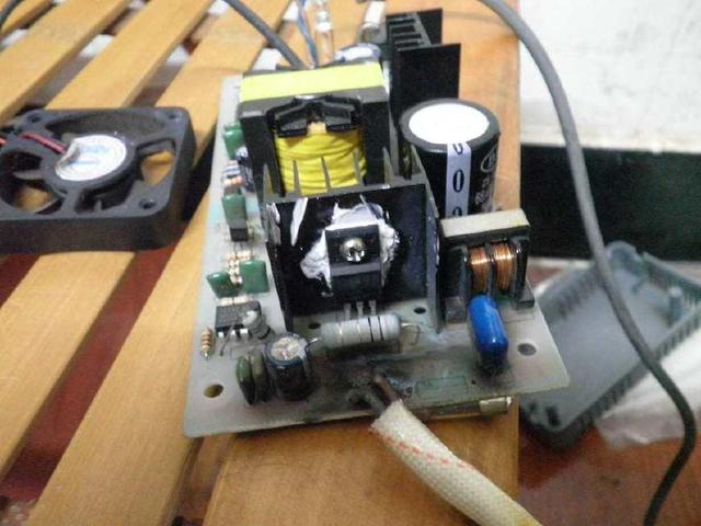 用鉛酸蓄電池充電器給鋰電池充電了，會(huì)有什么影響嗎？