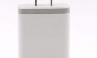 手機充完電不拔充電器，看完驚出一身汗...